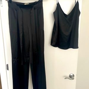 L’Agence black top&black higher waist wide bottoms